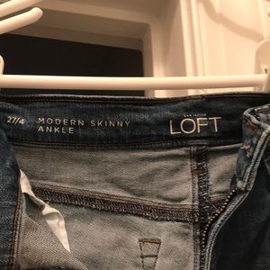 27/4 Modern Skinny Ankle Ann Taylor Loft Jeans